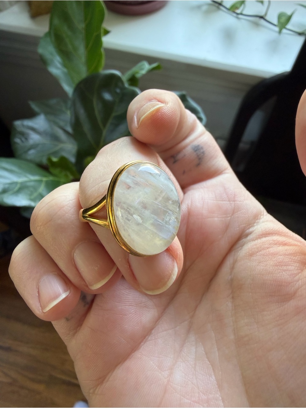 Gold Filled Natural Moonstone Oval Statement Ring - Size 11 - Picture 2 of 5